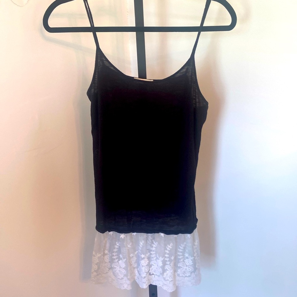 Rosette Top Black Ivory Ruffle Lace Hem Stretch spaghetti Strap Tank Size Med